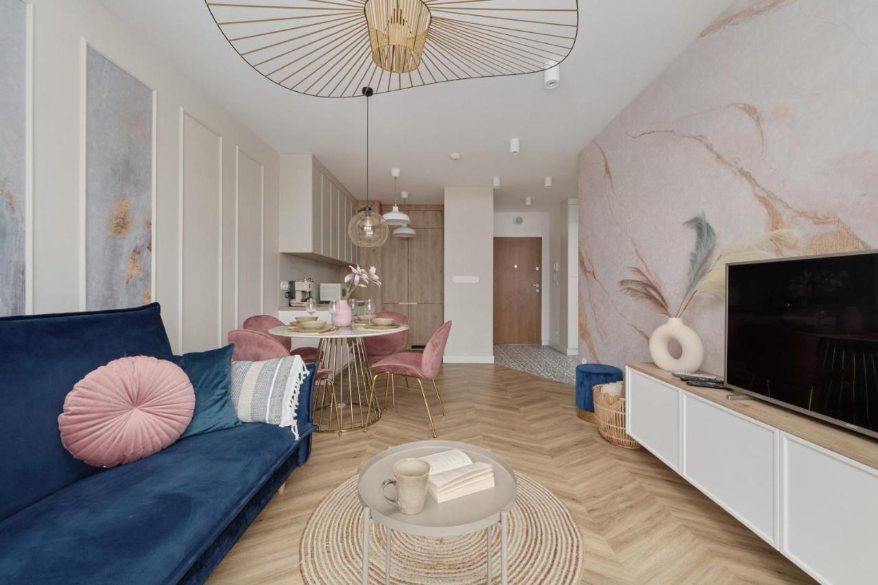Elegant Apartment With Balcony Krakowska Wroclaw By Renters Prestige Exterior photo